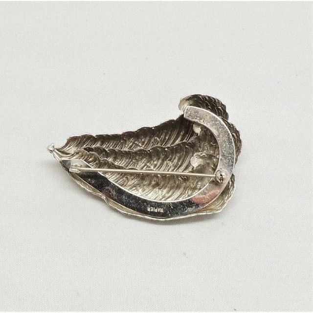 Modern Vintage Signed Napier Rhodium Plated 3 Feather Brooch For Sale - Image 3 of 7