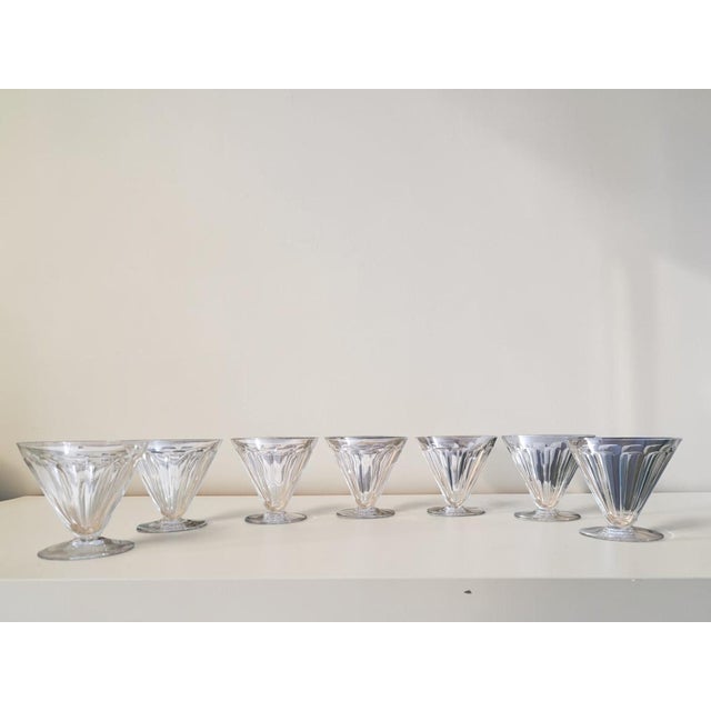 Baccarat - 7 crystal water glasses, REX pattern, circa 1920/30, Art Deco H. 9 cm, Diameter 10 cm All are in good condition...