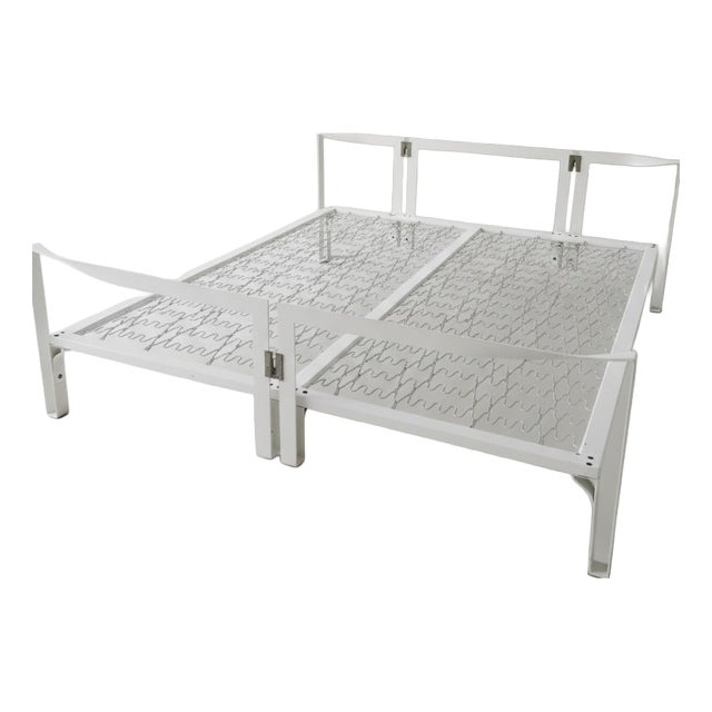 Vanessa Double Bed in White Metal by Tobia Scarpa for Gavina, 1970s For Sale