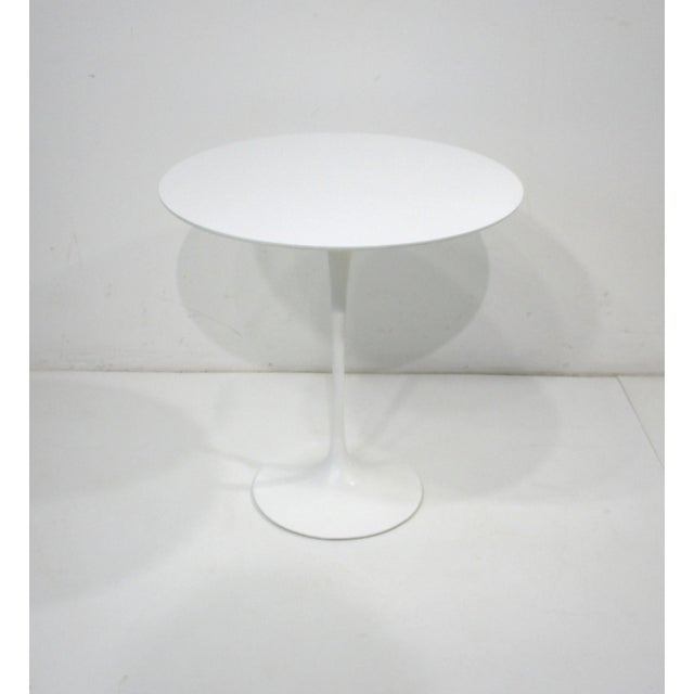 White Eero Saarinen Tulip Side Table for Knoll For Sale - Image 8 of 8