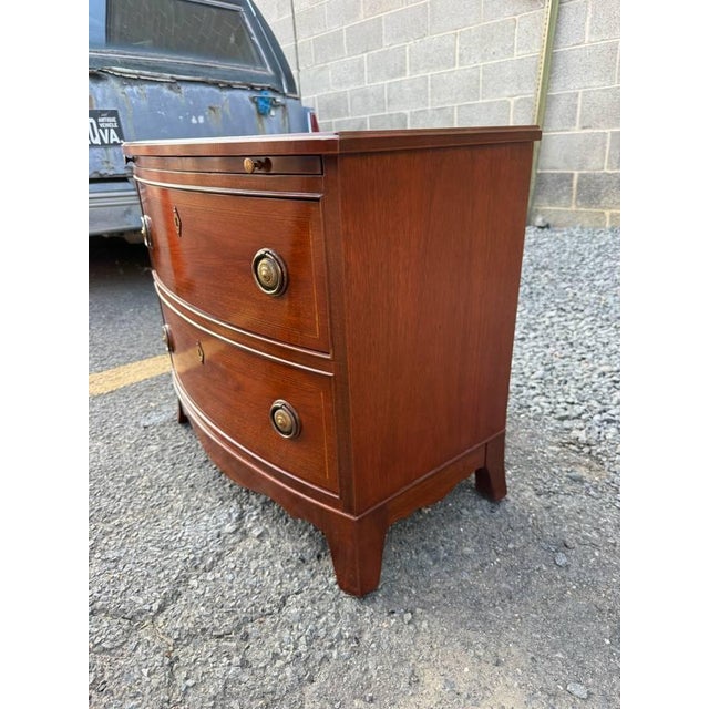 Vintage Georgian Style Mahogany Inlaid Serpentine Front Chest of Drawers , For Sale - Image 15 of 18