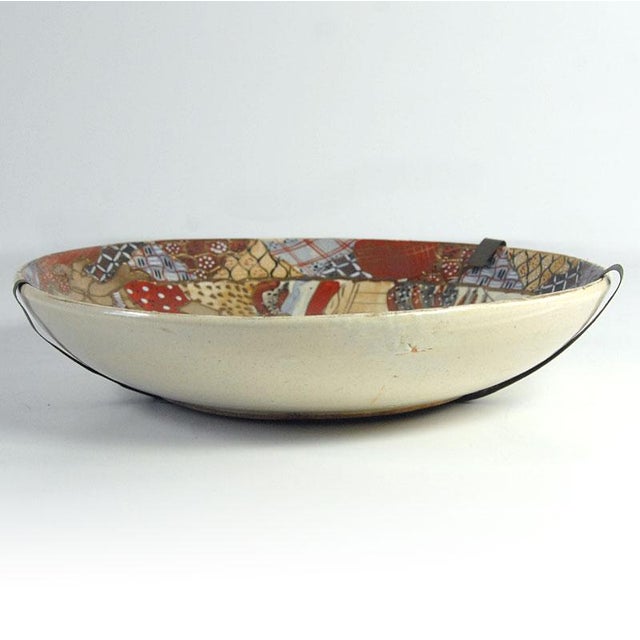 Antique Japanese Meiji Satsuma Earthenware Plate with Samurai Warriors, 19th Century For Sale - Image 5 of 11