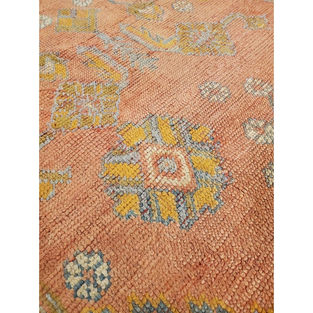 Oushak rugs, also known as Ushak rugs, are woven in Western Turkey and have distinct designs, such as angular large-scale...