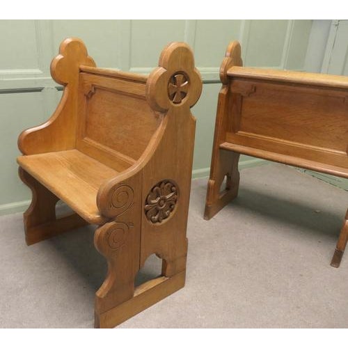 Late 19th Century Arts and Crafts Hall Chairs in the style of Pugin, 1880, Set of 2 For Sale - Image 5 of 10