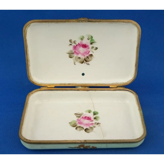 Empire Style Porcelain Hand-Warmer Box from Sevrès Manufacture, Paris, France, 18th Century For Sale - Image 14 of 18
