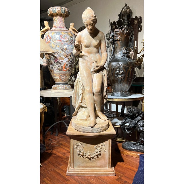 Lifesize Neoclassical Terracotta Figure of Bathing Venus For Sale - Image 10 of 12