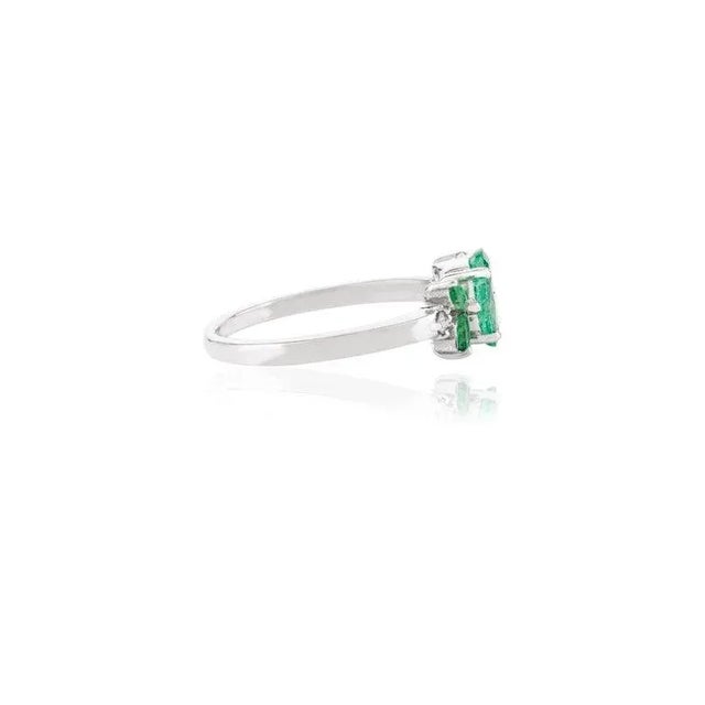 14k White Gold Emerald Diamond Modern Floral Ring Size 7 by VRJewels For Sale - Image 4 of 11