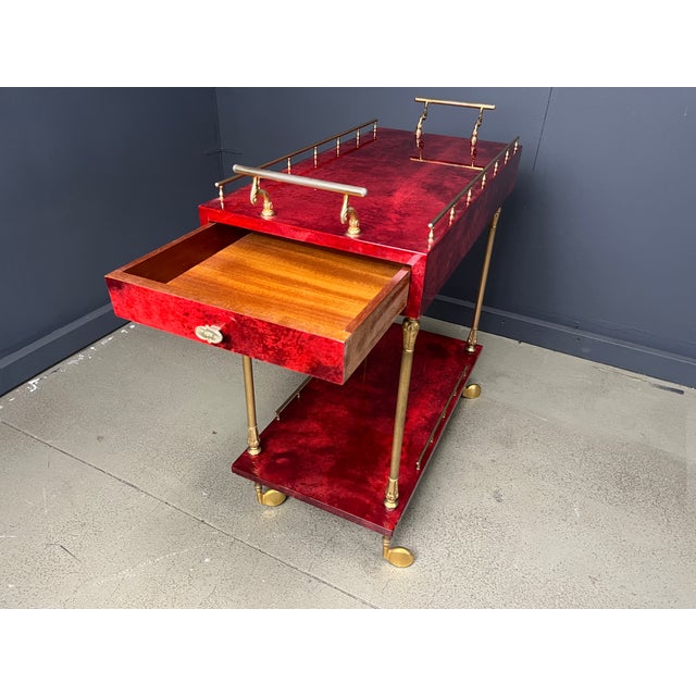 Aldo Tura Italian Lacquered Goatskin and Parchment Serving Bar Cart from Aldo Tura, 1960s For Sale - Image 4 of 9