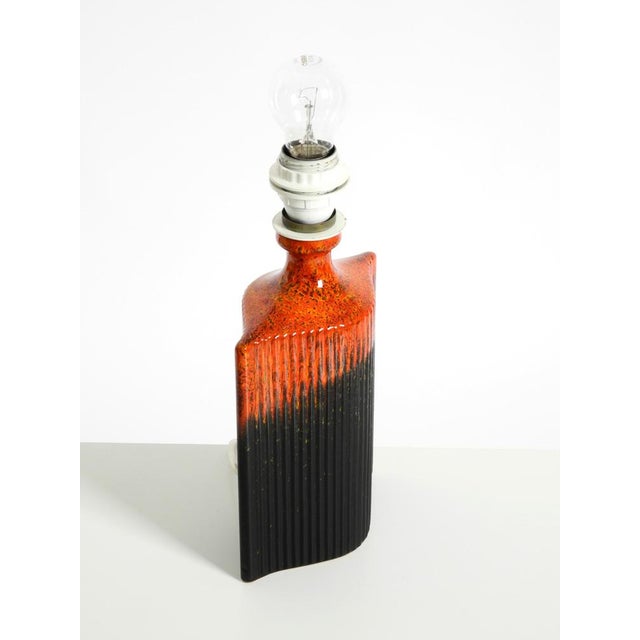 Mid-Century Modern Ceramic Table Lamp in Red and Black by Kaiser Leuchten, 1960s For Sale - Image 3 of 17