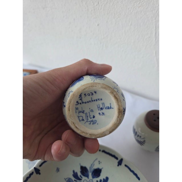 Vintage Delft Blue Tiles, Salt and Pepper Shaker, and Tray, 1920s, Set of 7 For Sale - Image 6 of 12