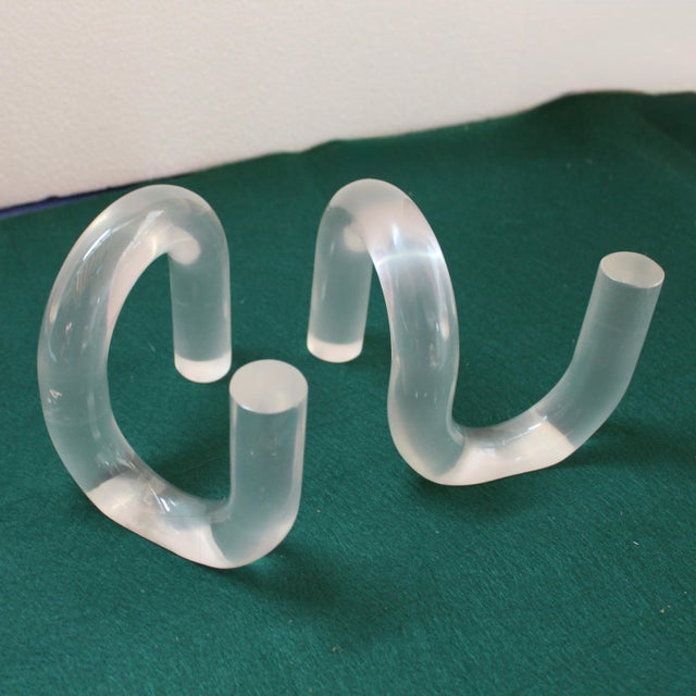 Mid-Century Modern Pair Solid Lucite Mid Century Loop Bookends For Sale - Image 3 of 4