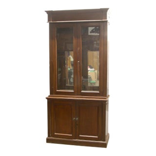 Mid 20th Century Traditional Wooden China Cabinet For Sale