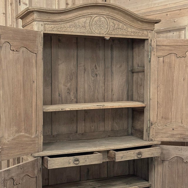 19th Century Country French Normandy Louis Philippe Period Buffet a Deux Corps in Stripped Oak For Sale - Image 16 of 18