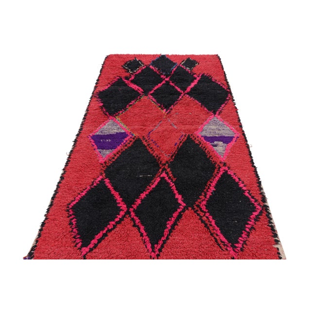 1950s Vintage Moroccan Rug in Pink With Black Diamond Medallions, From Rug & Kilim For Sale - Image 5 of 7