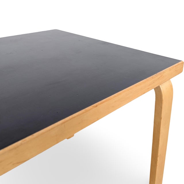 Wood 81B Dining Table in Linoleum and Black Birch by Alvar Aalto for Artek For Sale - Image 7 of 8