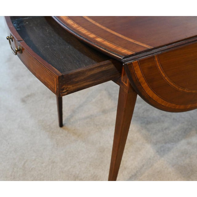 Georgian Sheraton Pembroke Table Drop Leaf, 1790s For Sale - Image 4 of 11