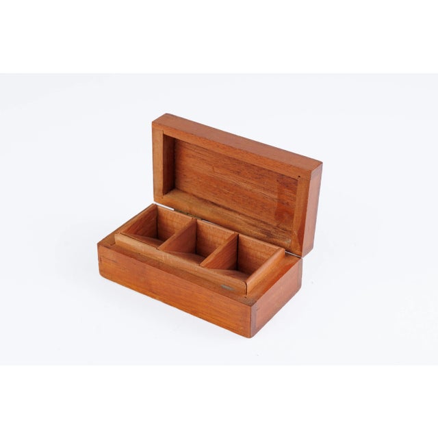 English Late 19th Century Rectangular Treen Wood Box With Three Divided Compartments Inside For Sale - Image 3 of 5