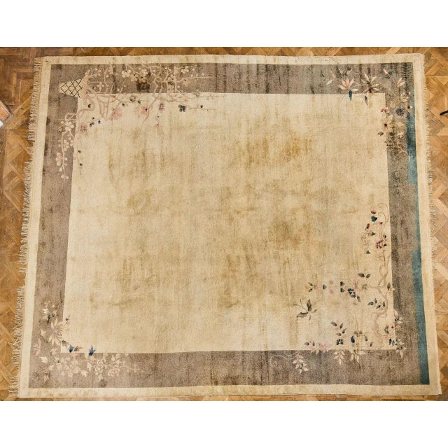 Chinese Art Deco Rug in Wool For Sale - Image 10 of 10
