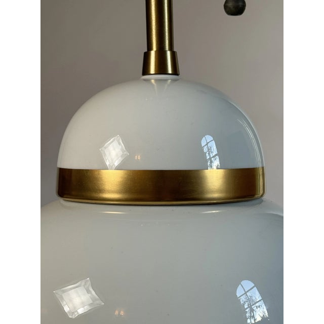 The Marbro Lamp Company 1980s Marbro White/Gold Ginger Jar Table Lamp For Sale - Image 4 of 9