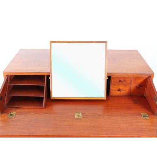 1950s Mid-Century Modern Scandinavian Chest of Drawer in Teak attributed to Borge Mogensen, 1950s For Sale - Image 5 of 13