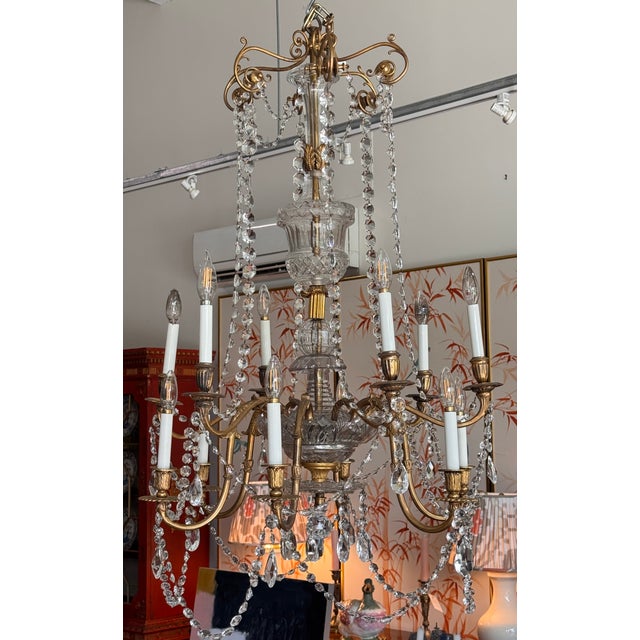Neoclassical Early 19th Century Anglo-Irish Crystal and Gilt Bronze Chandelier For Sale - Image 3 of 11
