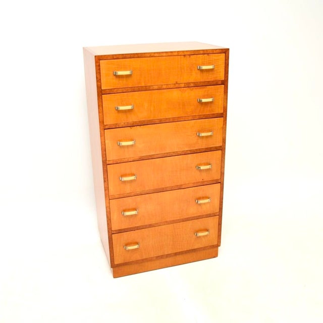 A superb Art Deco satinwood and walnut chest of drawers, this was made in England and dates from the 1930’s. It is a great...