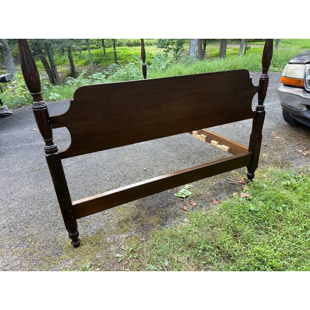 Stickley Vintage Stickley Federal Style 4 Poster Queen Size Bed Frame For Sale - Image 4 of 18