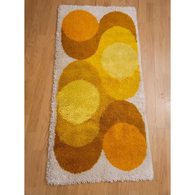 Mid-Century Modern Dutch Rug from Desso, 1970s, in Very Good conditions. Designed 1970 to 1979 I have official proof of...