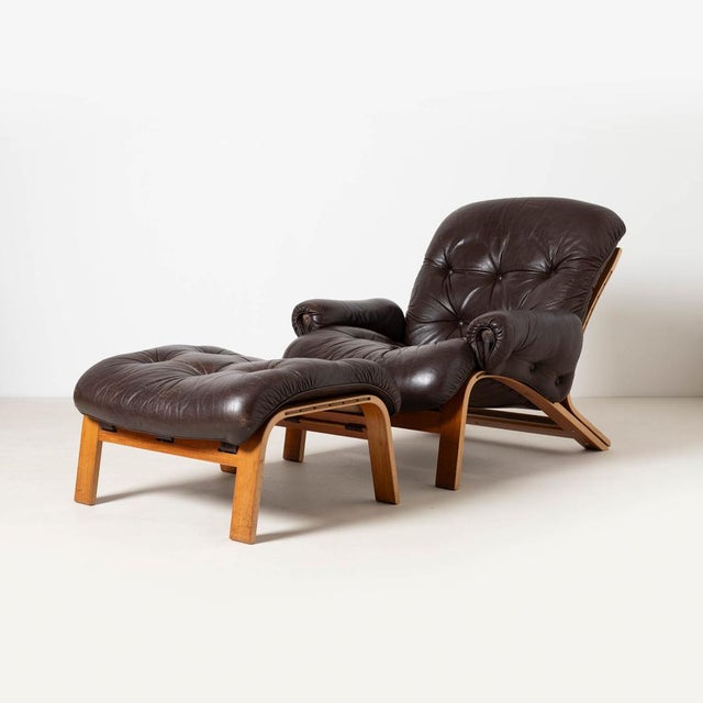 Set of Ry Wing lounge chair and ottoman designed by Elsa and Nordahl Solheim for RYBO Mobler, Norway, 1970s Very good,...