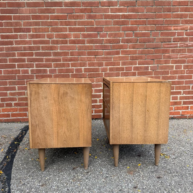 Pair of Mid-Century Modern Walnut Nightstands For Sale In Cleveland - Image 6 of 9