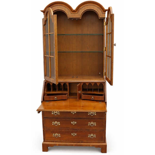 1960s Henredon Walnut Folio 10 Secretary Desk Double Hood For Sale In Tampa - Image 6 of 11