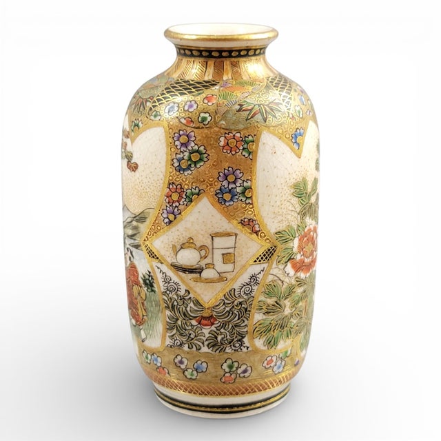 Japanese Meiji Era Satsuma Vase with Family and Tea Scene and Gilt Detailing For Sale - Image 3 of 15