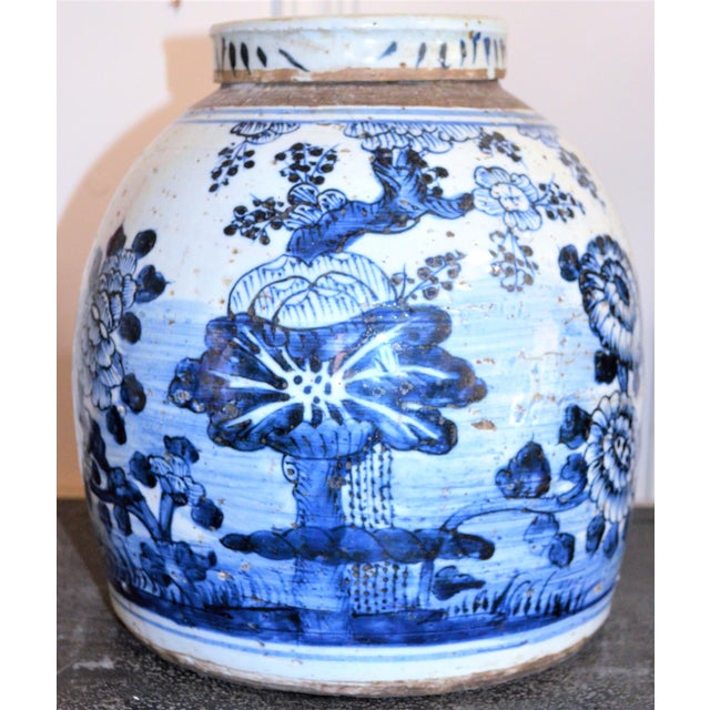 Chinoiserie White & Blue Floral Ginger Jar For Sale - Image 4 of 7