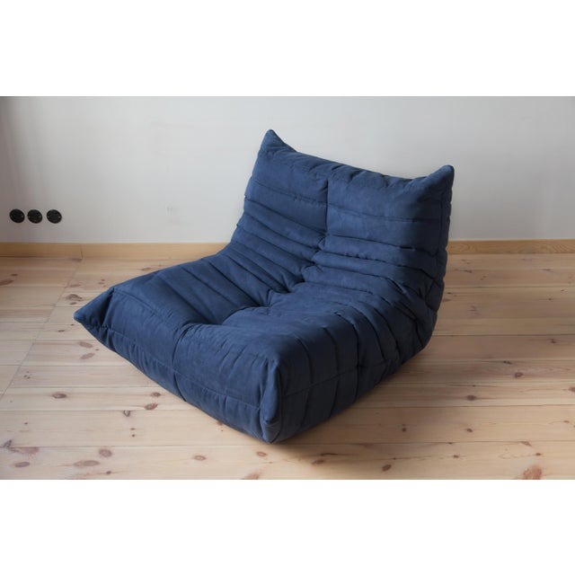 Blue Microfiber Togo Living Room by Michel Ducaroy for Ligne Roset, 1970, Set of 5 For Sale - Image 6 of 17
