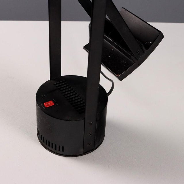 Artemide Tizio Lamp attributed to Richard Sapper for Artemide For Sale - Image 4 of 7