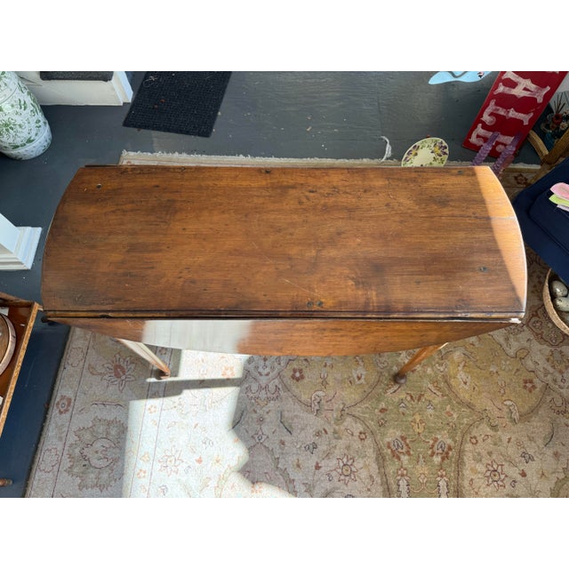 American Late 18th Century American Antique Drop Leaf Table For Sale - Image 3 of 9