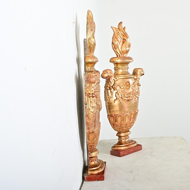 Wood Italian Pair of 19th Century Giltwood Appliqués For Sale - Image 7 of 12