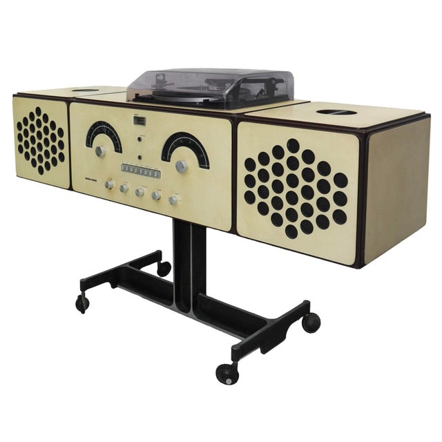 Vintage item, the white has yellowed due to the age of the piece. This piece has an attribution mark, I am sure that it is...