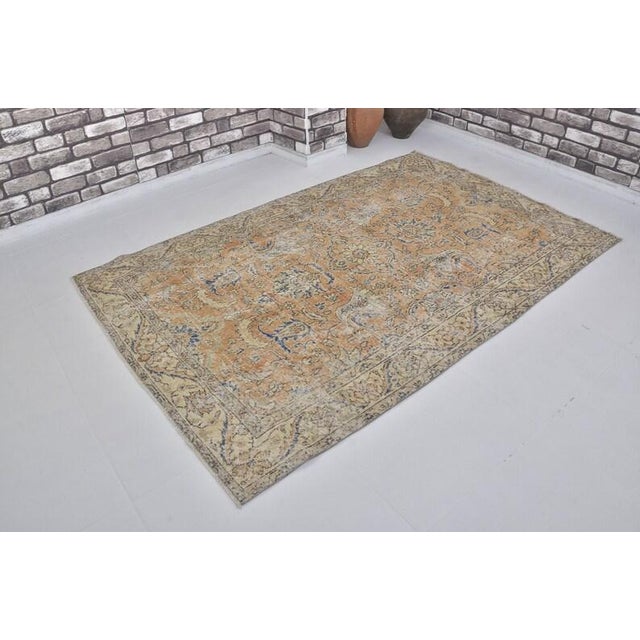 1950s Vintage Handwoven Oushak With Botanical Vine Pattern Rug For Sale - Image 5 of 10