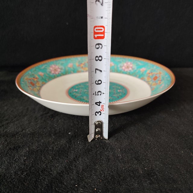 Chinese Ceramic Plate,Qianlong Marked Famille Rose Porcelain Plate Hand Painted Floral Patterns Pattern For Sale - Image 9 of 10