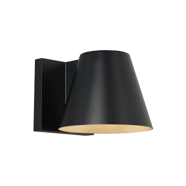 The classic and sleek silhouette of the Bowman LED outdoor wall sconce by Tech Lighting makes it suitable for both indoor...