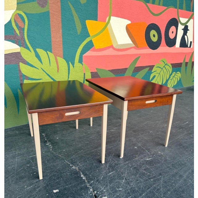 Mid-Century Modern Mid Century Jens Risom for Knoll End Table Pair For Sale - Image 3 of 14