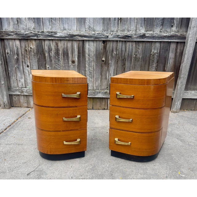 Mid-Century Modern Vintage Art Deco Streamline Donald Deskey-Style Nightstands - A Pair For Sale - Image 3 of 8