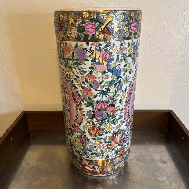 Vintage Pink and Gold Multicolor Chinoiserie Porcelain Umbrella Stand For Sale - Image 9 of 12