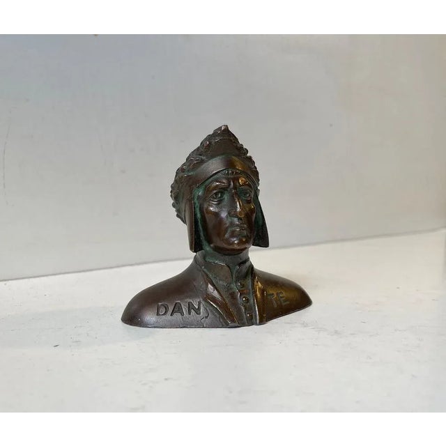A skillfully cast miniature buste of the Italian Poet Dante Alighieri. It is a Grand Tour item meaning it was purchased by...