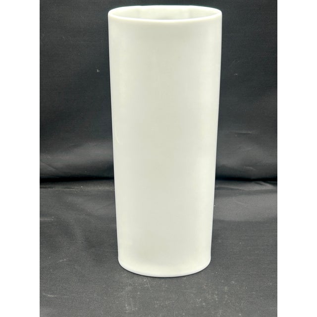 1960s 1960s MCM Bjørn Wiinblad “Papagena” Relief Vase for Rosenthal Studio-Linie For Sale - Image 5 of 9