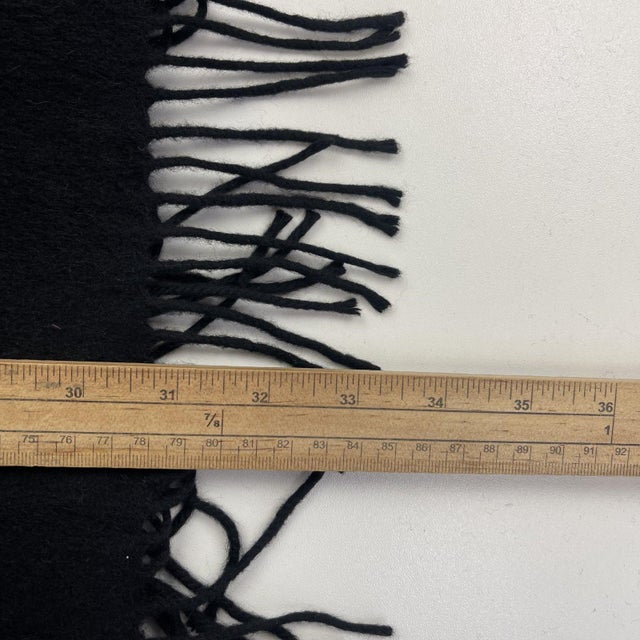 Black Ing. Loro Piana Black Solid 100% Cashmere Scarf For Sale - Image 8 of 8