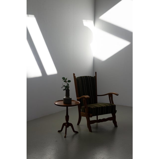 Mid-Century Modern Danish Round Tripod Side Table in Stained Oak by Anton Kildeberg, 1960s For Sale - Image 3 of 17