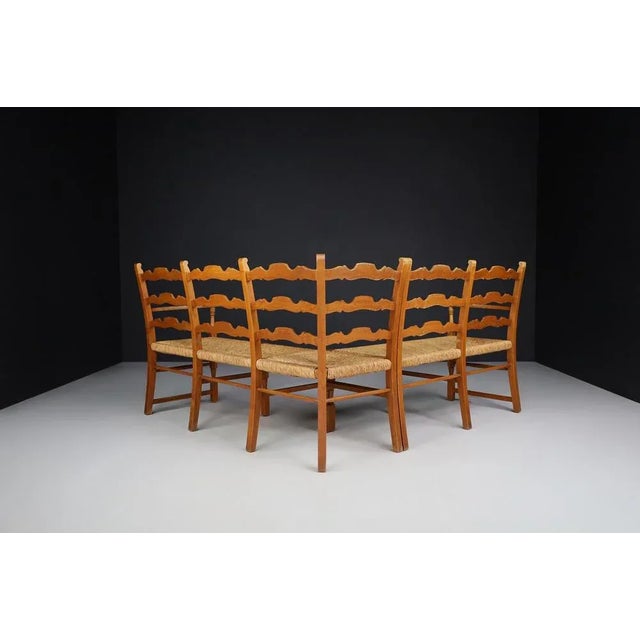 French Provincial Oak and Rush Corner Bench, 1960s For Sale - Image 4 of 10