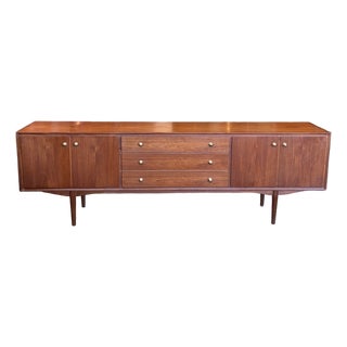 European Mid Century Modern Teak Credenza by Everest of Long Eaton, Nottingham, Uk c.1960 For Sale